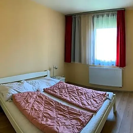 Liviapartman Lelle Hotel de apartamente Balatonlelle